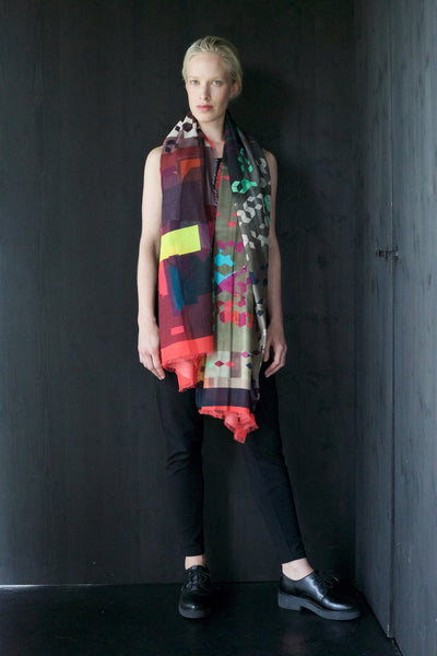 Silk/Cotton "Fragments Of Urban Cubes" Stola 200x140cm